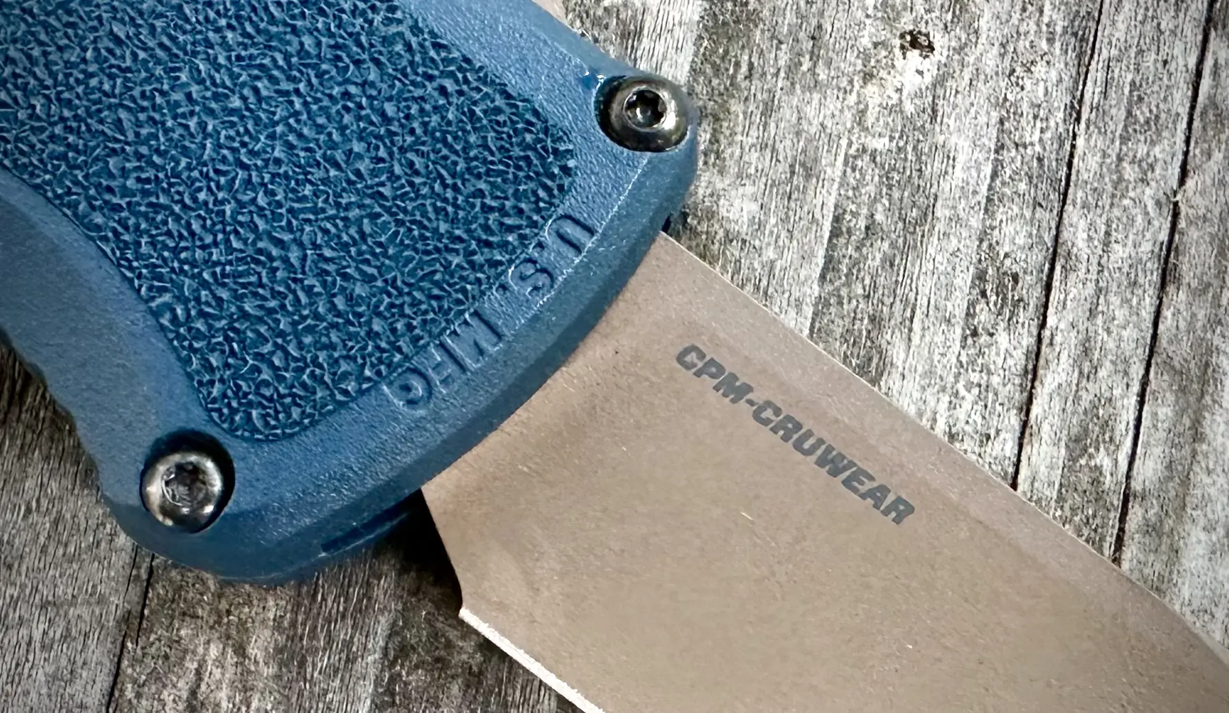 benchmade shootout otf knife cpm cruwear