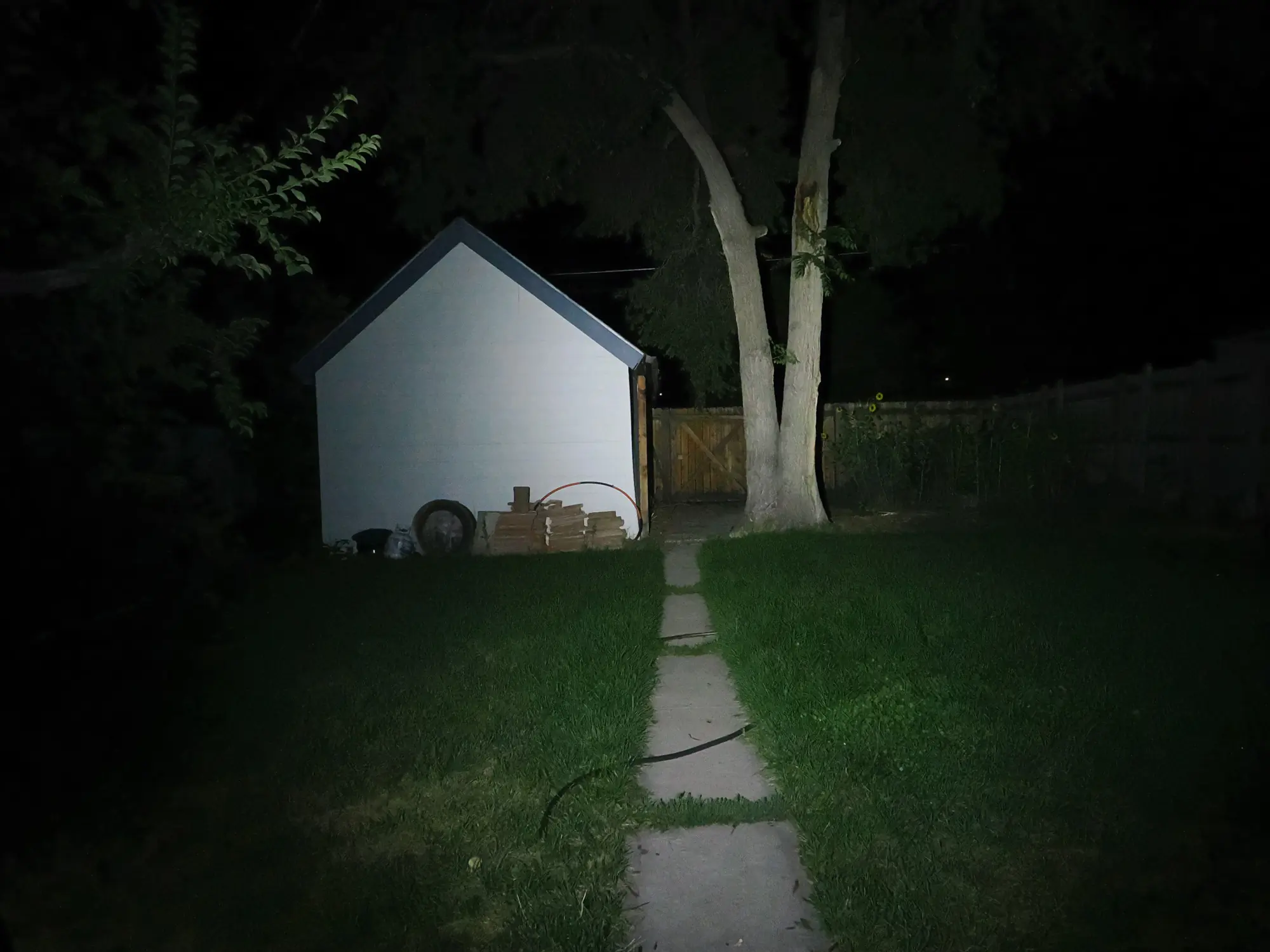 Nitecore EDC27 beam pattern