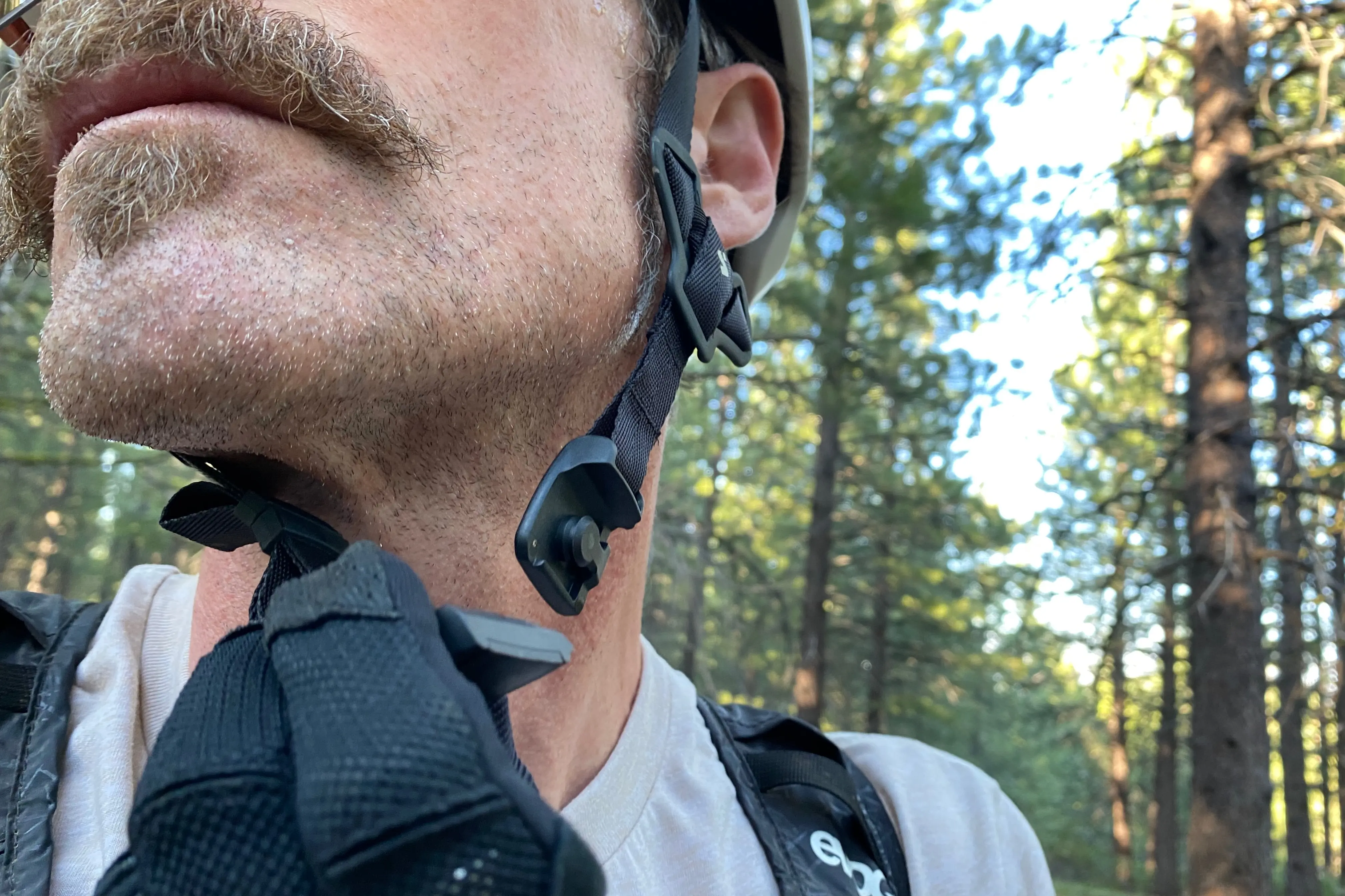 A look at a Fidlock magnetic buckle on a high-end mountain bike helmet