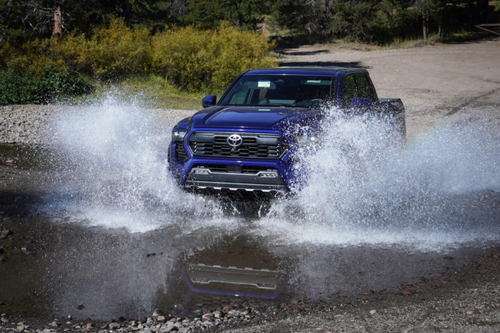 2024 Toyota Tacoma TRD Offroad manual