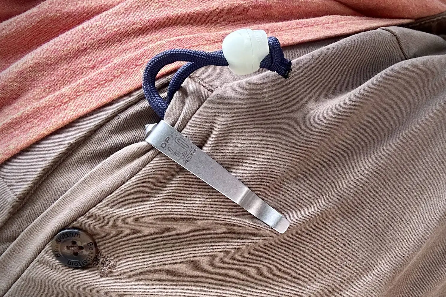 DPx Gear HEST/F 4.0 knife clipped to a pocket