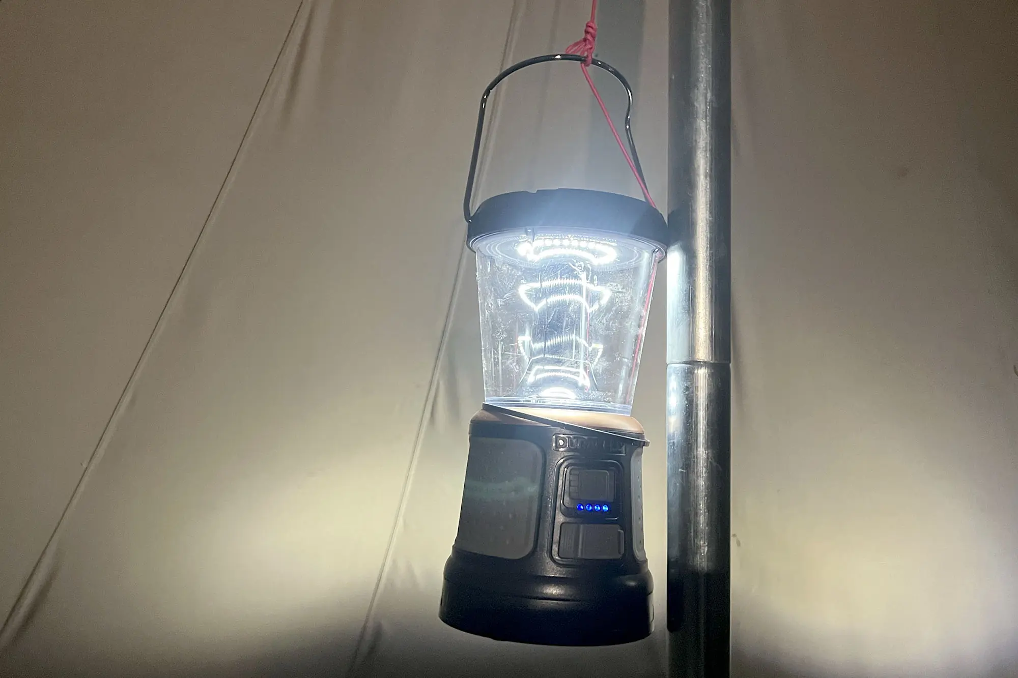 Duracell 2000 Lumen Tri-Power Lantern Review | GearJunkie Tested