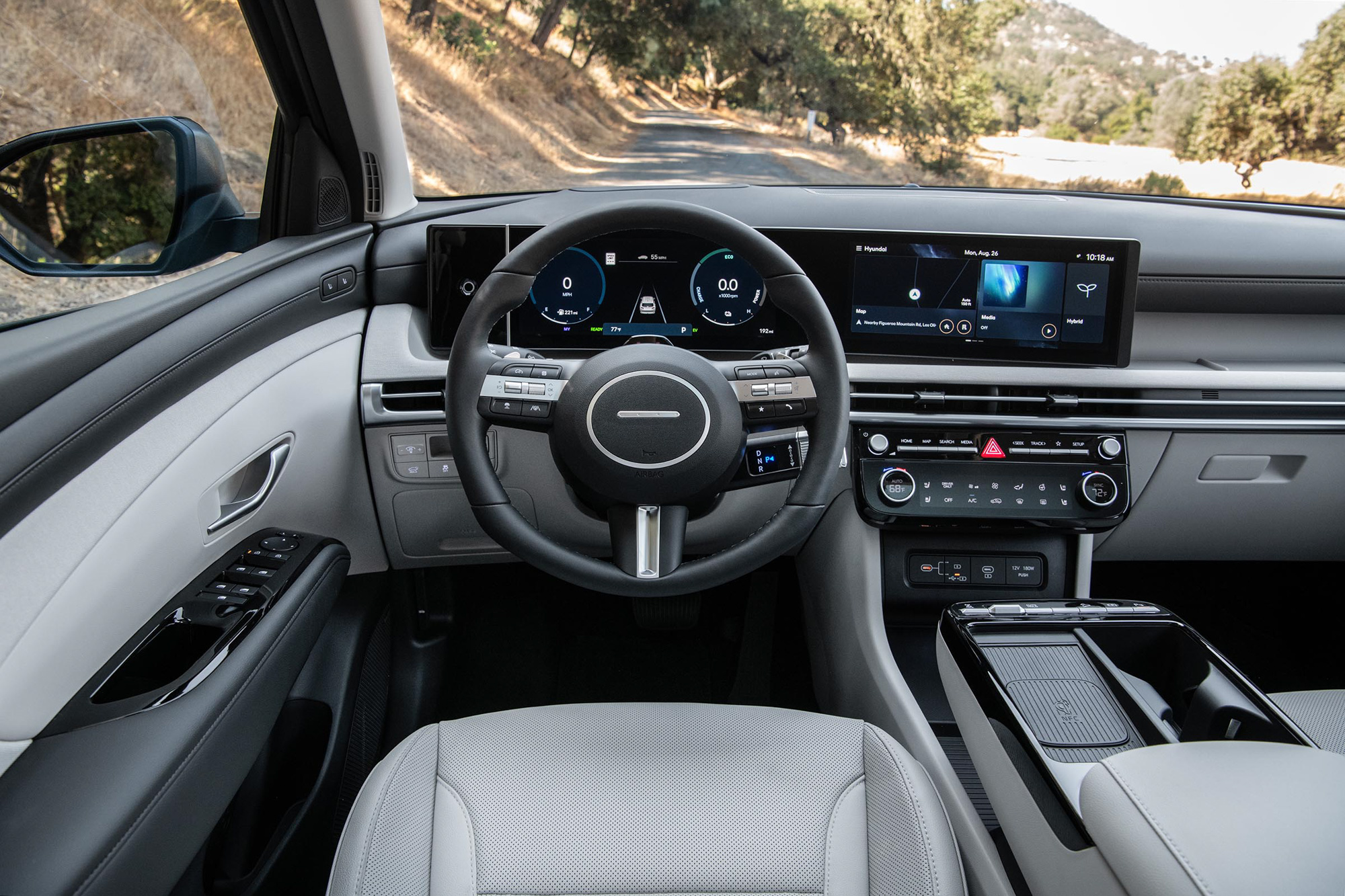 2025 Hyundai Tucson Hybrid Interior