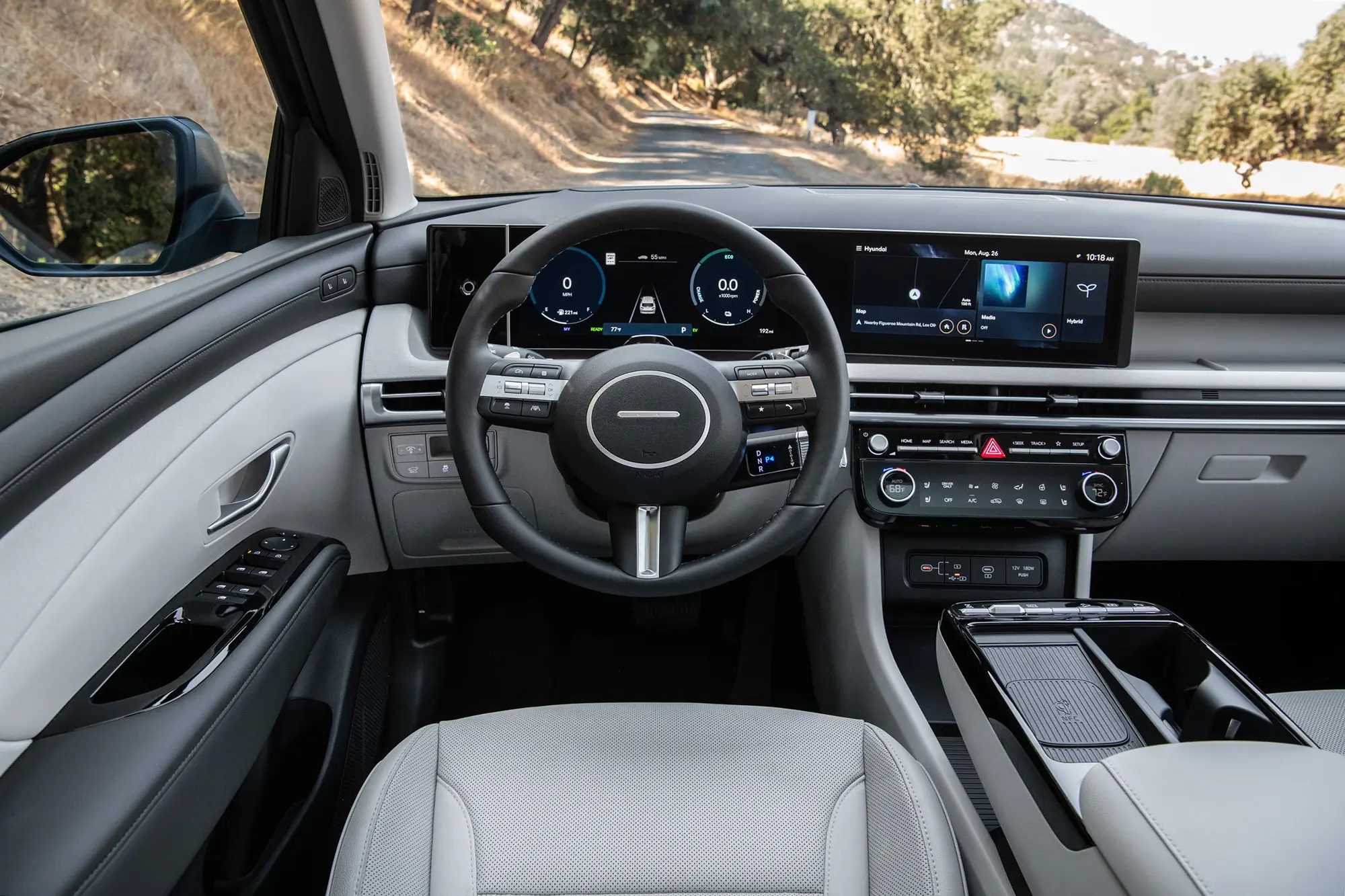 2025 Hyundai Tucson Hybrid Interior