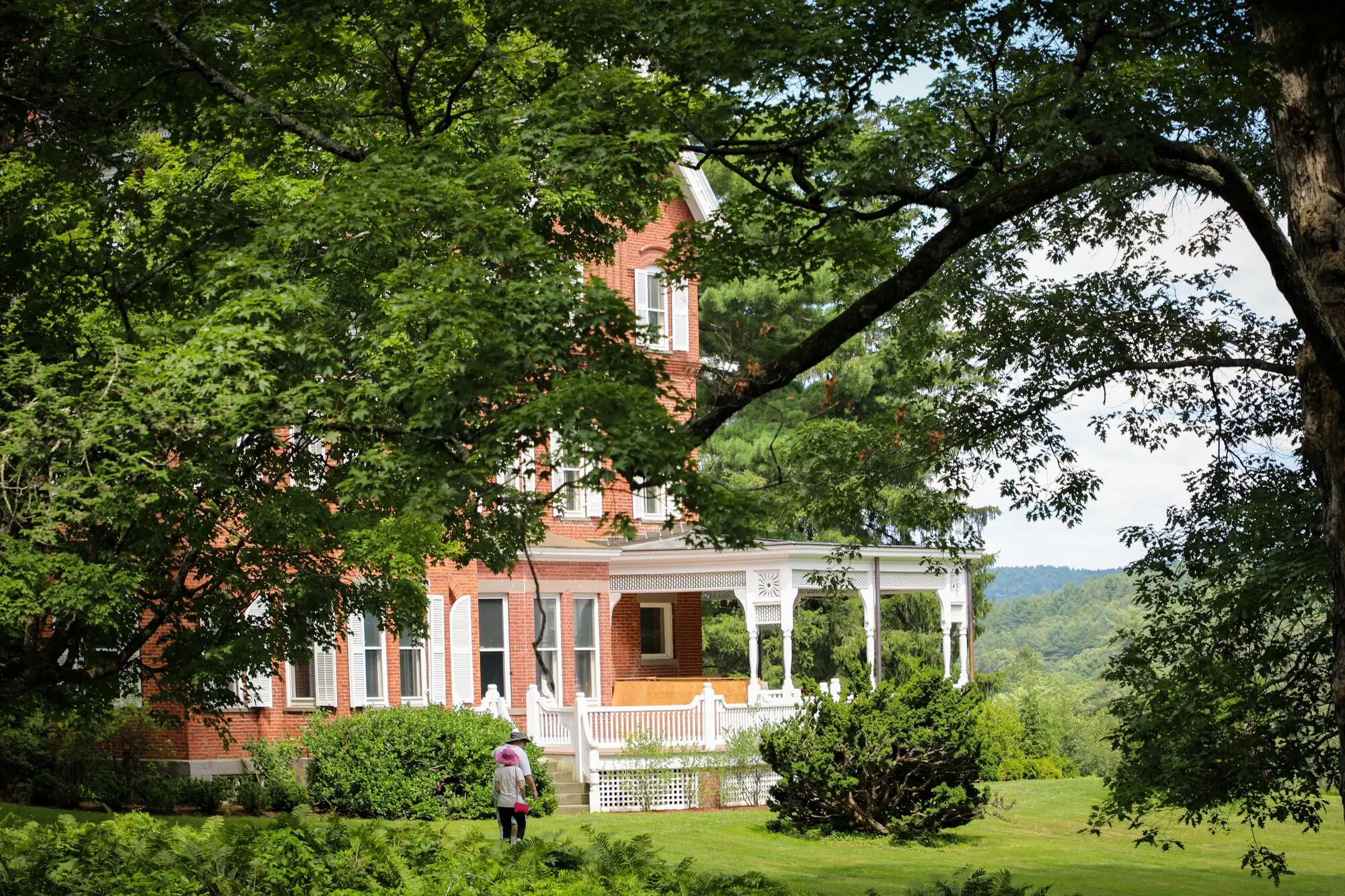 A couple visits Marsh Billings Rockefeller Historical Park