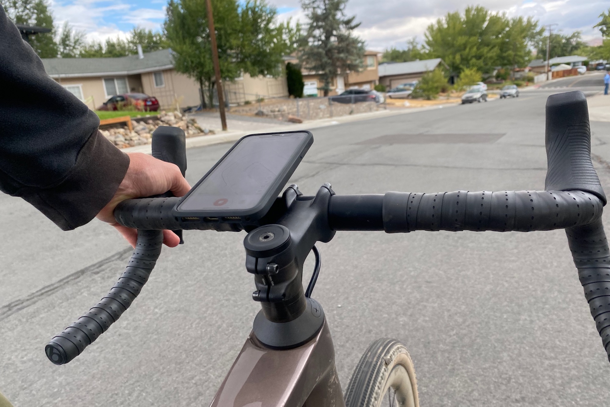 Testing the Peak Design Universal Bar Mount and Everyday case