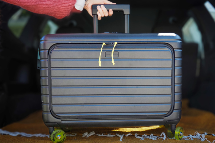 Sideways Suitcase Breezes Through Airports: Roverlund ‘Ready-to-Roll’ Carry-On Review