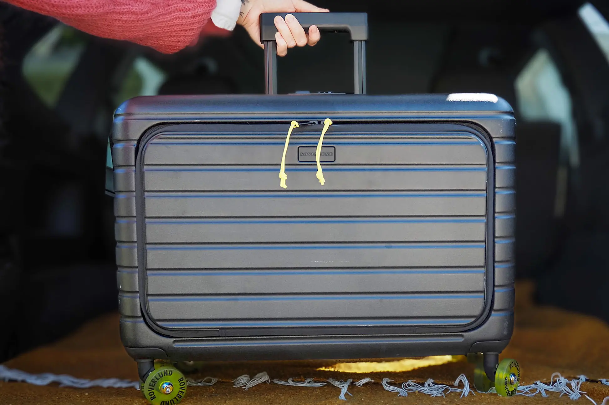 Sideways Suitcase Breezes Through Airports: Roverlund ‘Ready-to-Roll’ Carry-On Review