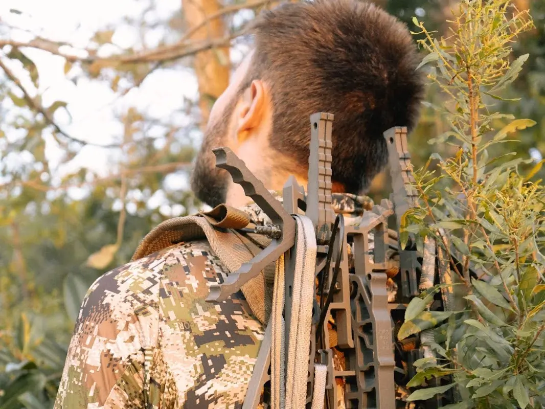 lone wolf custom gear .5 hang-on treestand