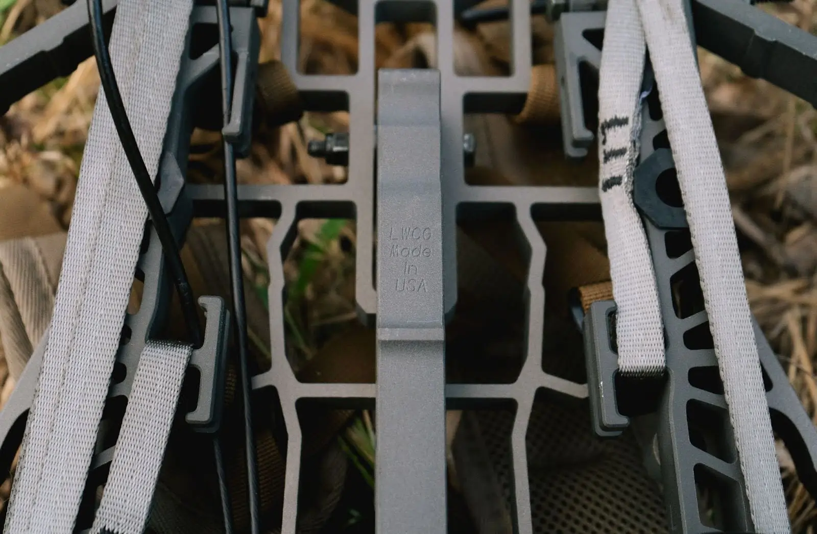 lone wolf custom gear d’acquisto series .5 hang-on treestand 1