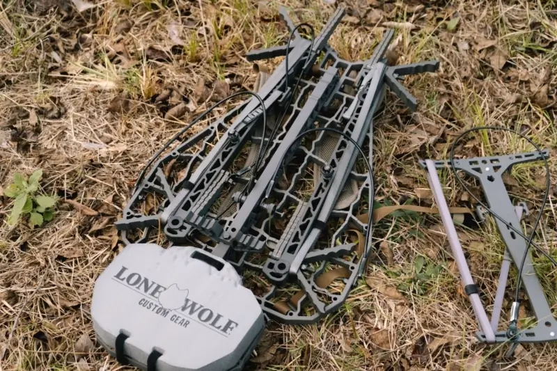 Ahead of the Pack: Lone Wolf Custom Gear D’Acquisto Series .5 Hang-On Treestand Review