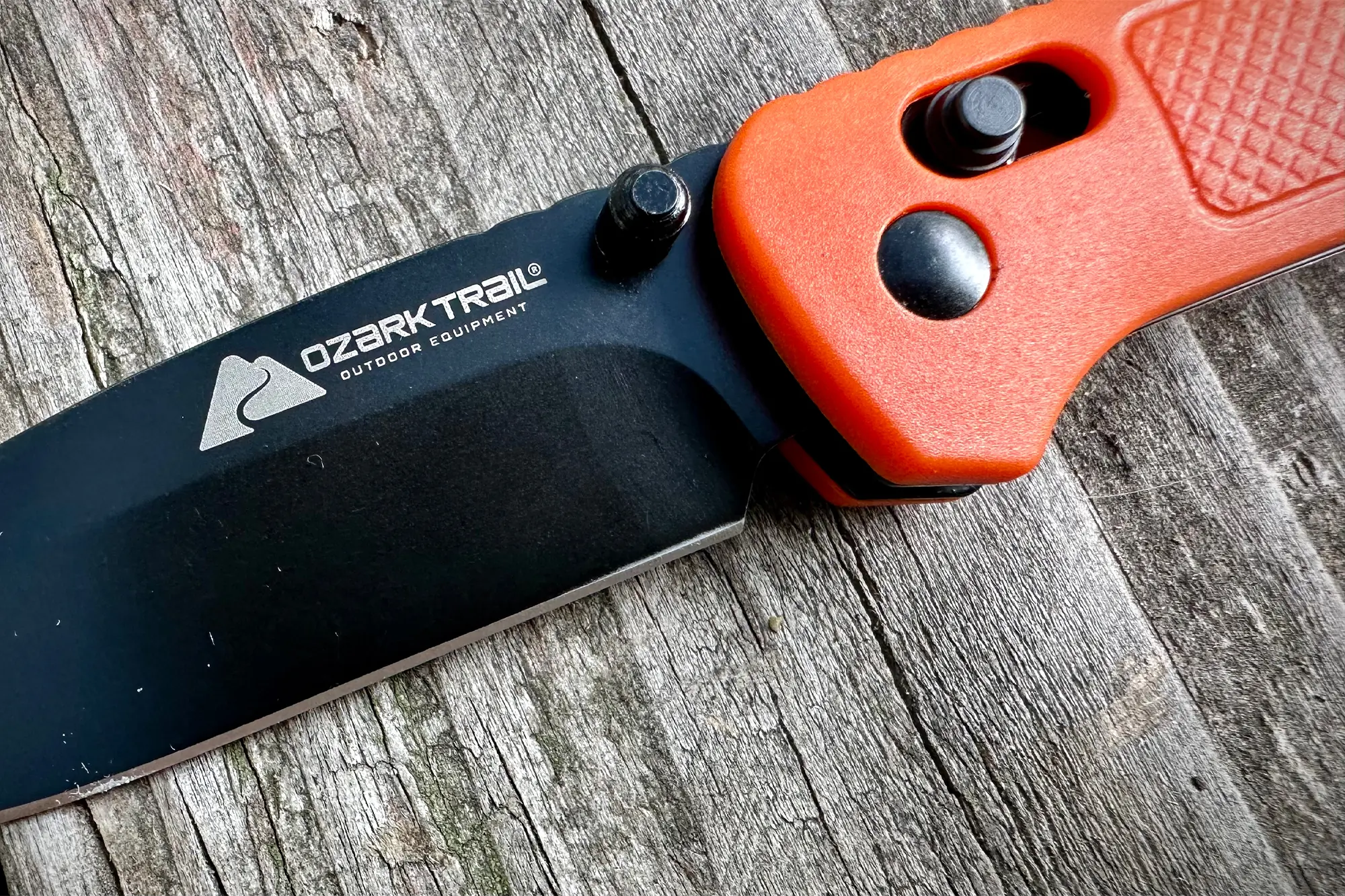 ozark trail 7.5in knife close up on the blade