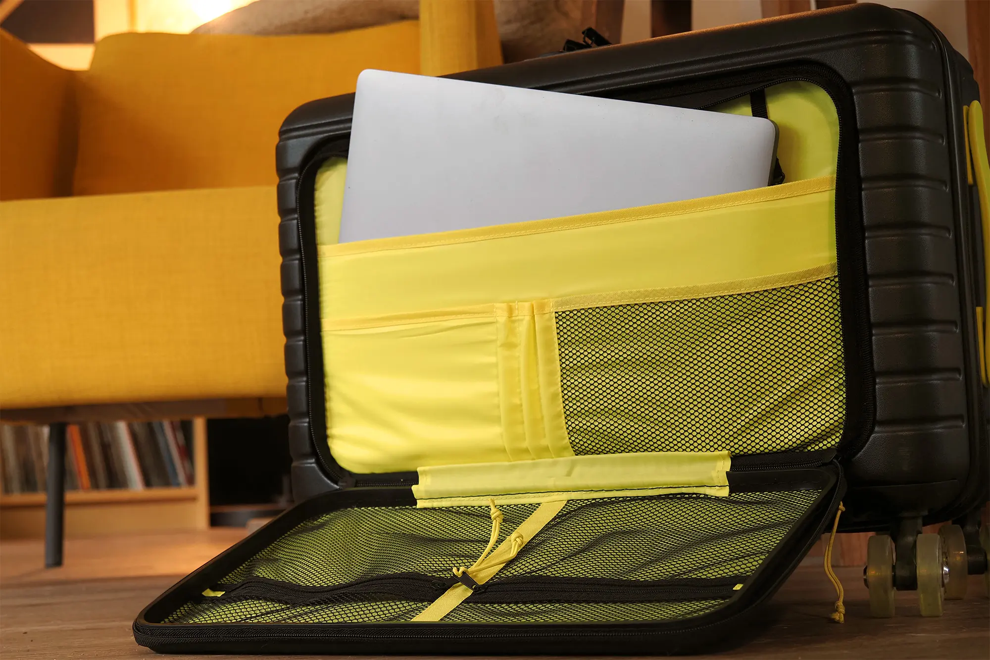 roverlund ready to roll carry on laptop sleeve