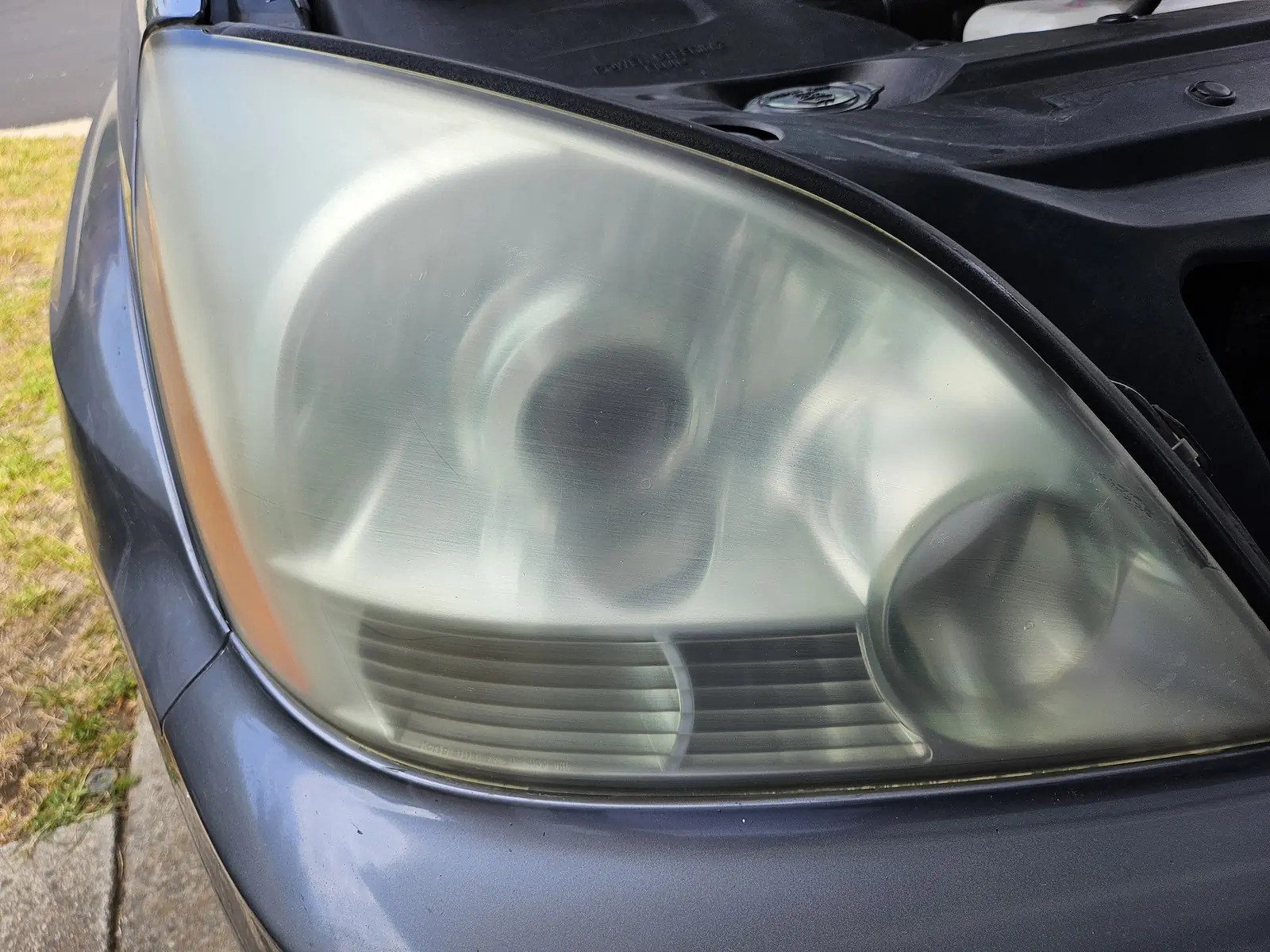 Clarity restored to almost new quality using the Meguiar's Ultimate Sealant; (photo/Derek Mau)