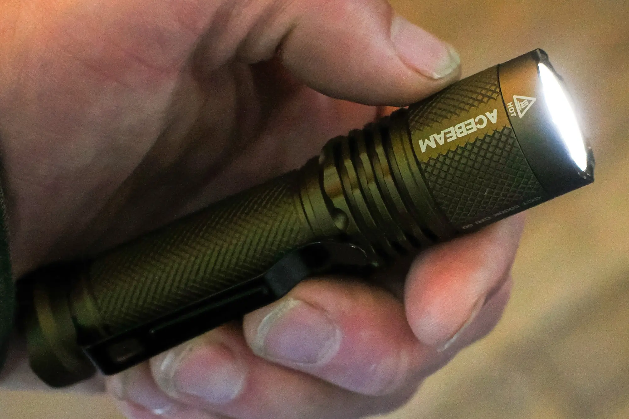 Acebeam TAC AA in hand
