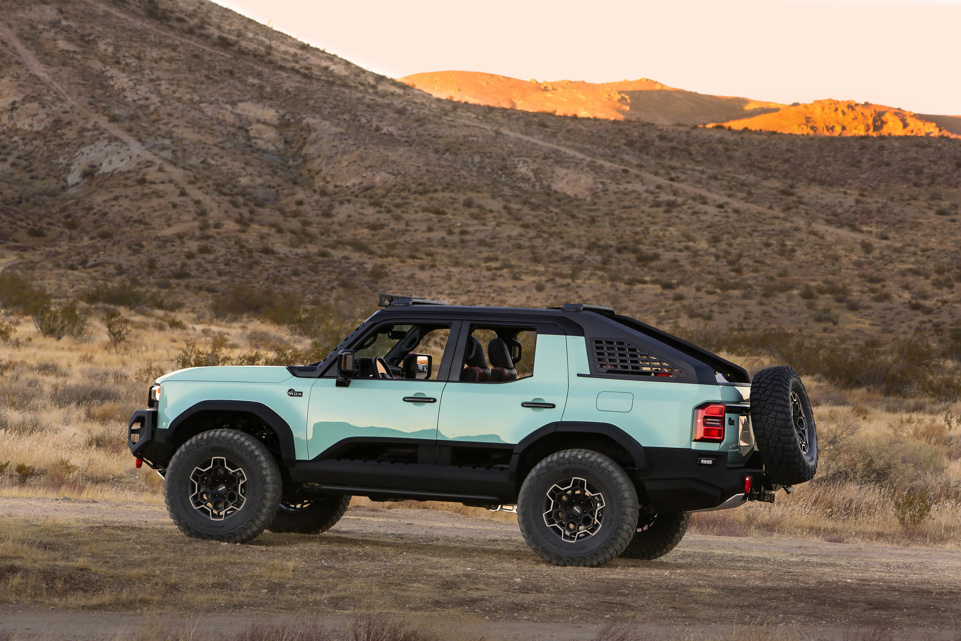 Toyota Land Cruiser ROX concept