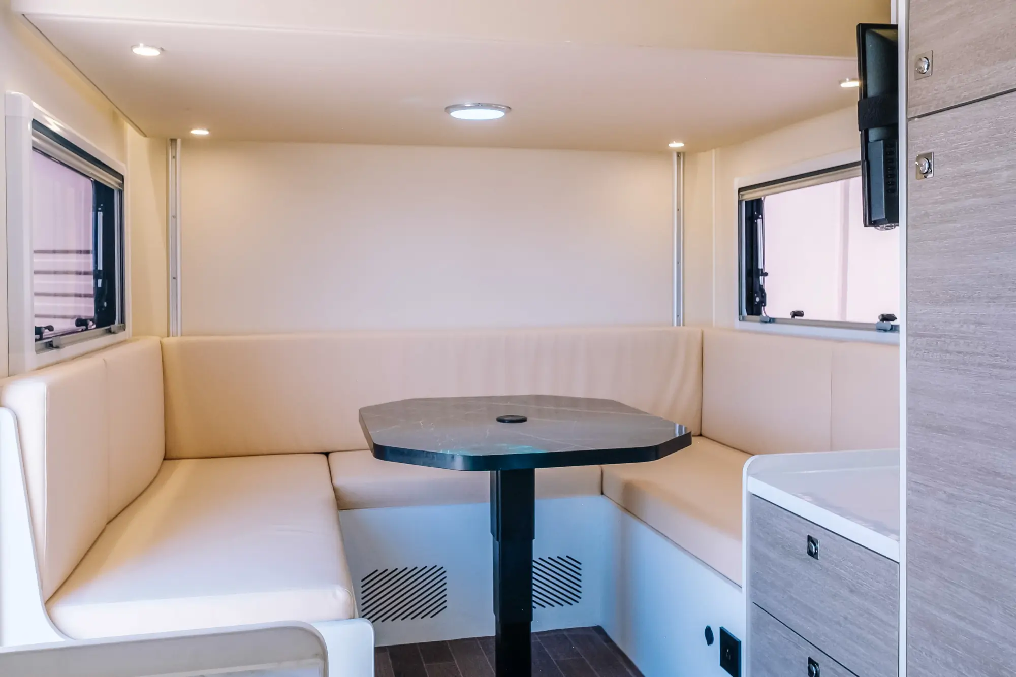 Hunter RMV GLOBeRANGER 4X4