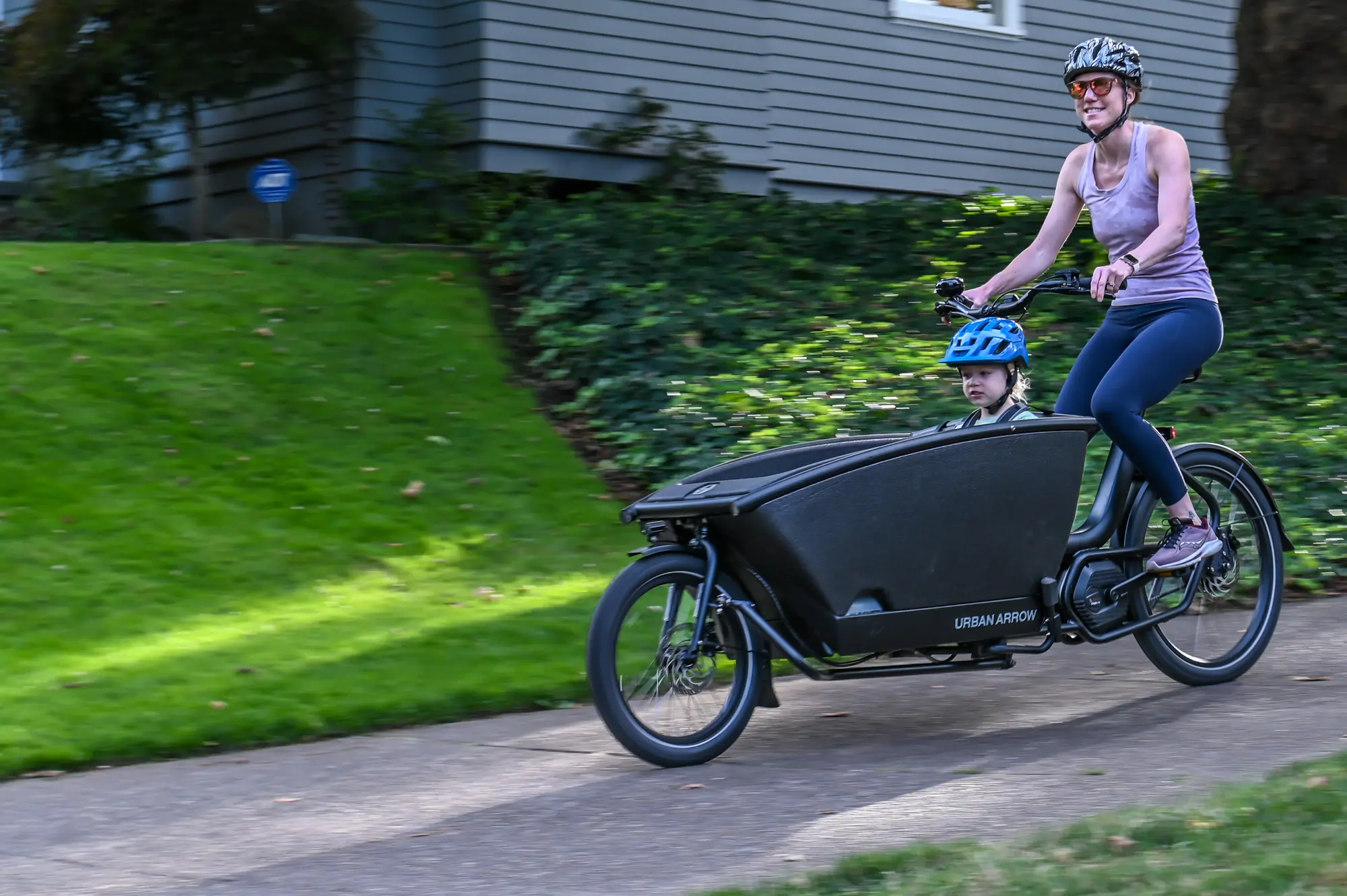 Urban Arrow Family Smart System Cargo Line Bike