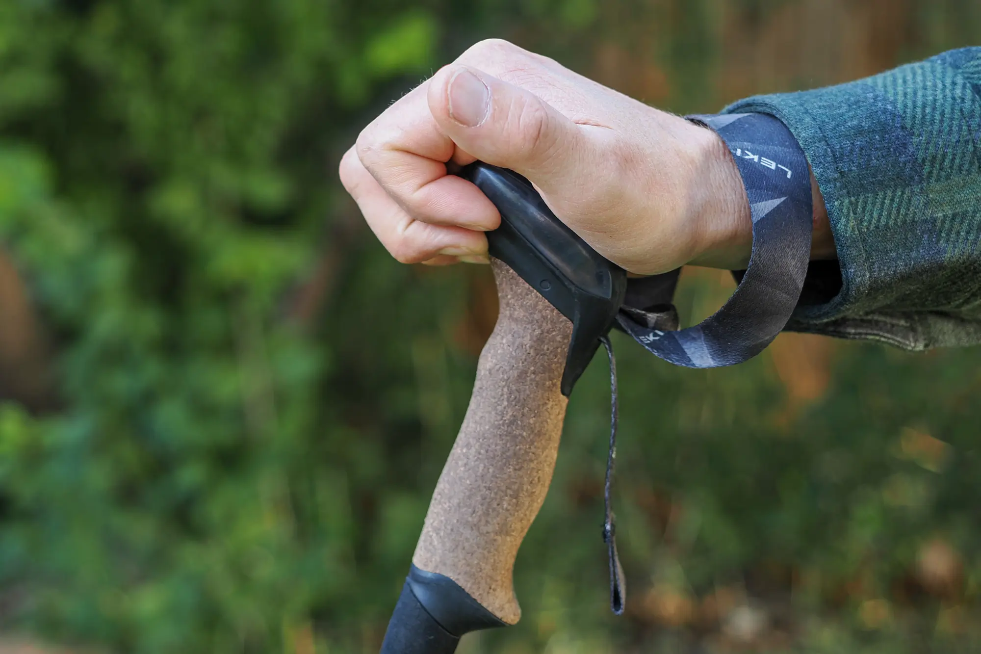 LEKI Black Series FX Carbon Trekking Poles