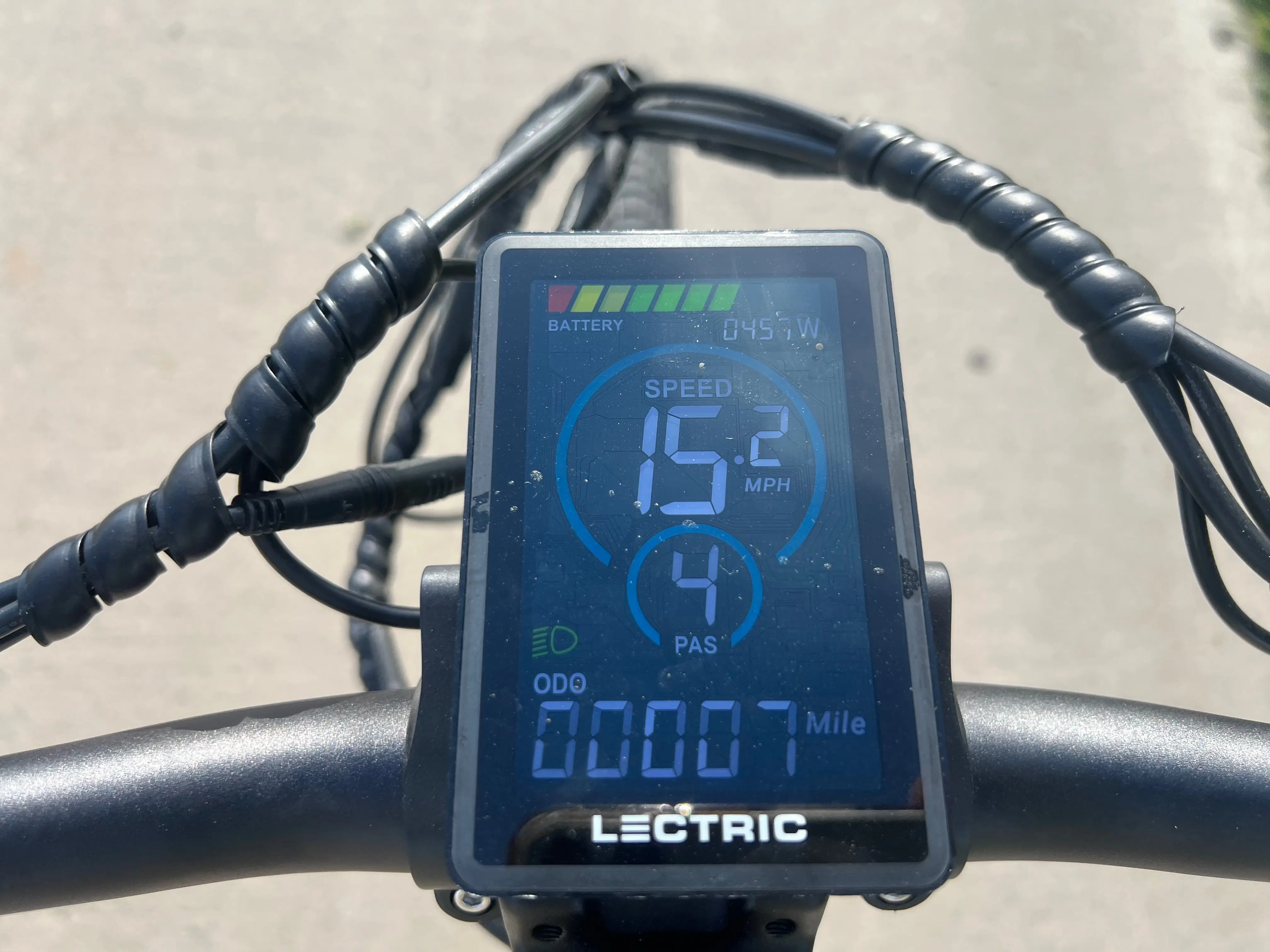 Lectric XPress 750 screen