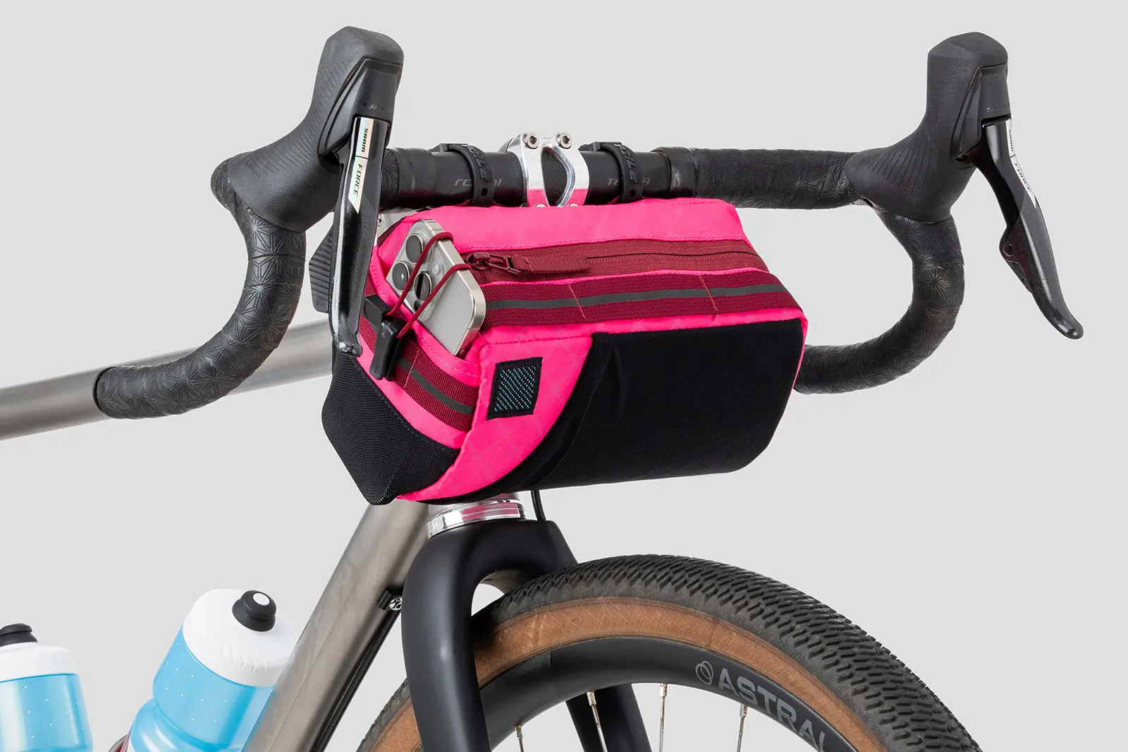 Ornot_HandlebarBag_Pink_Ecopak