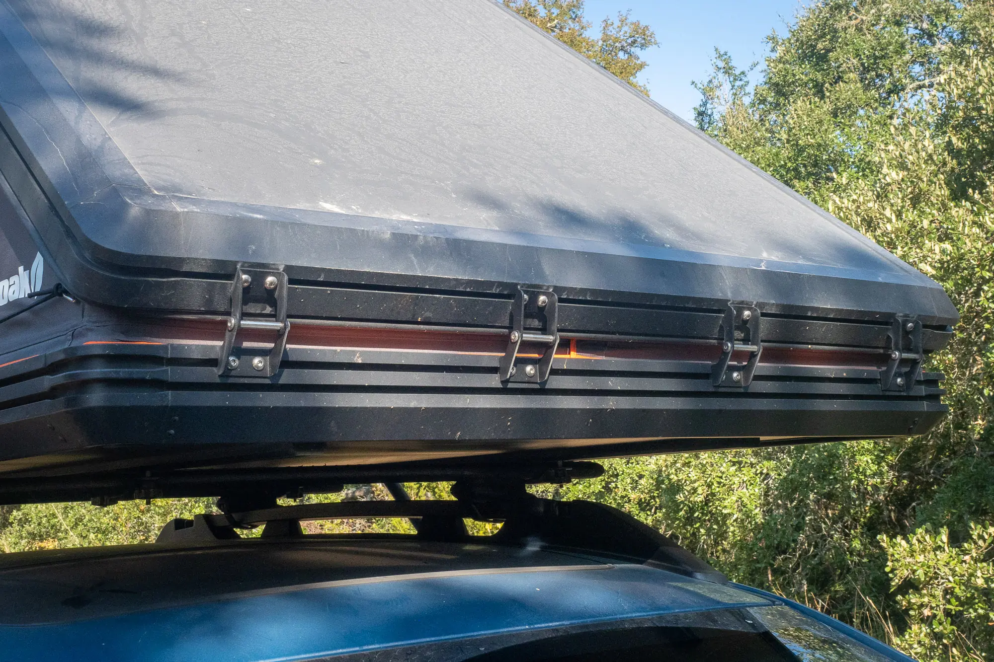 Hinges on the Topoak Galaxy 1.0 RTT