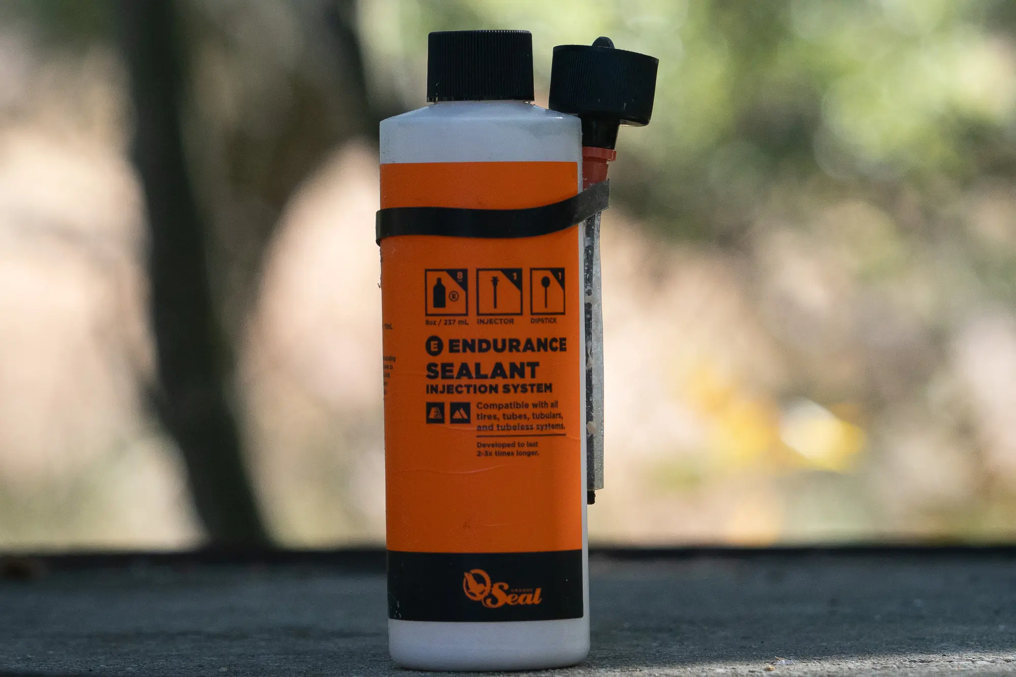 Orange Seal tubeless sealant with injector 