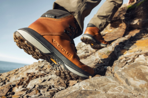 vasque st elias boot on scree