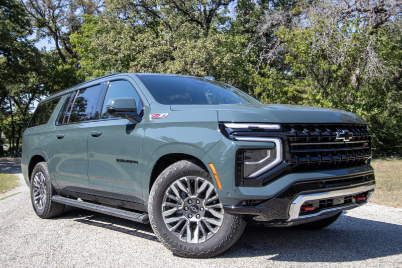 2025 Chevrolet Suburban and Tahoe