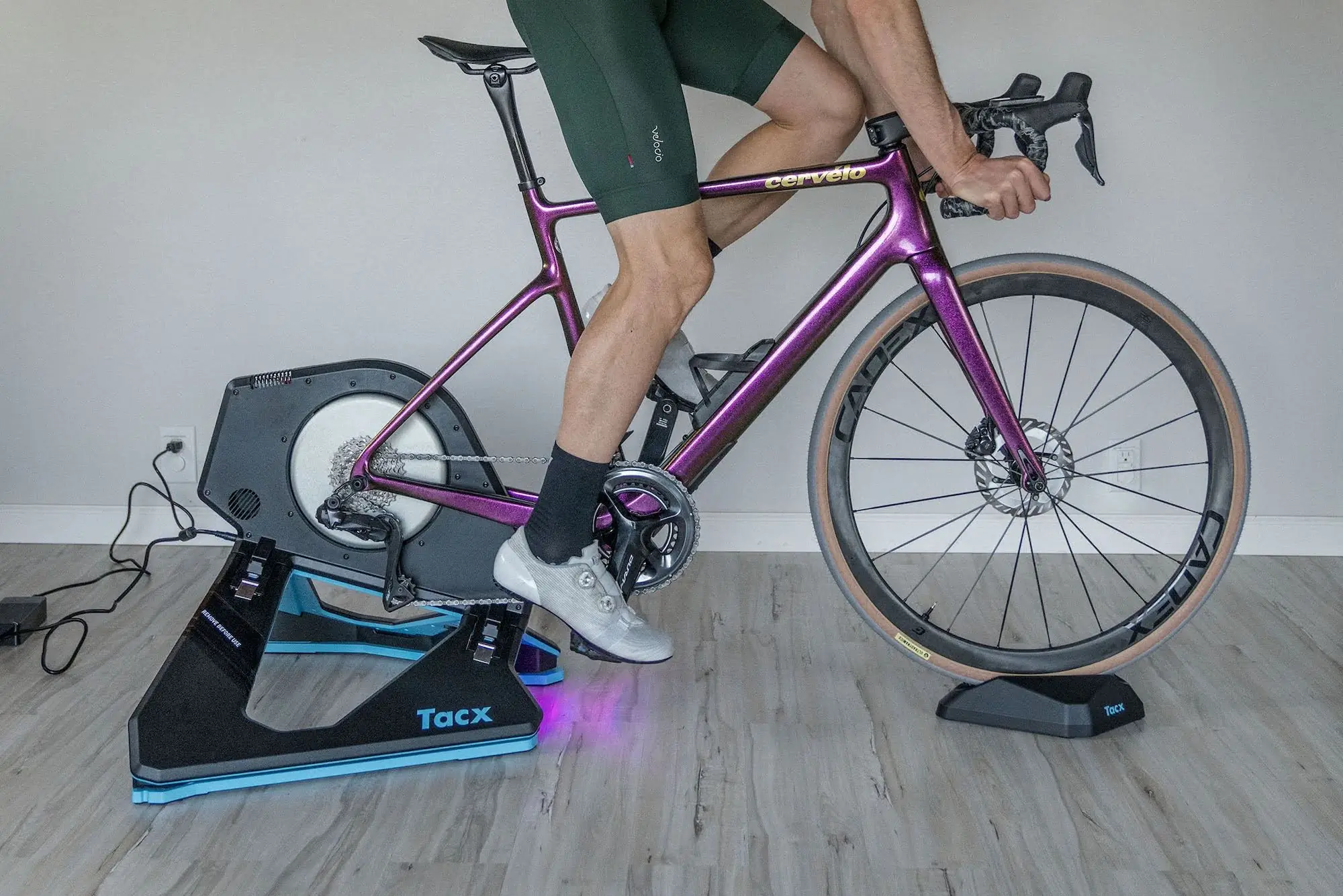 Riding the Garmin TacX Neo 2T trainers indoors