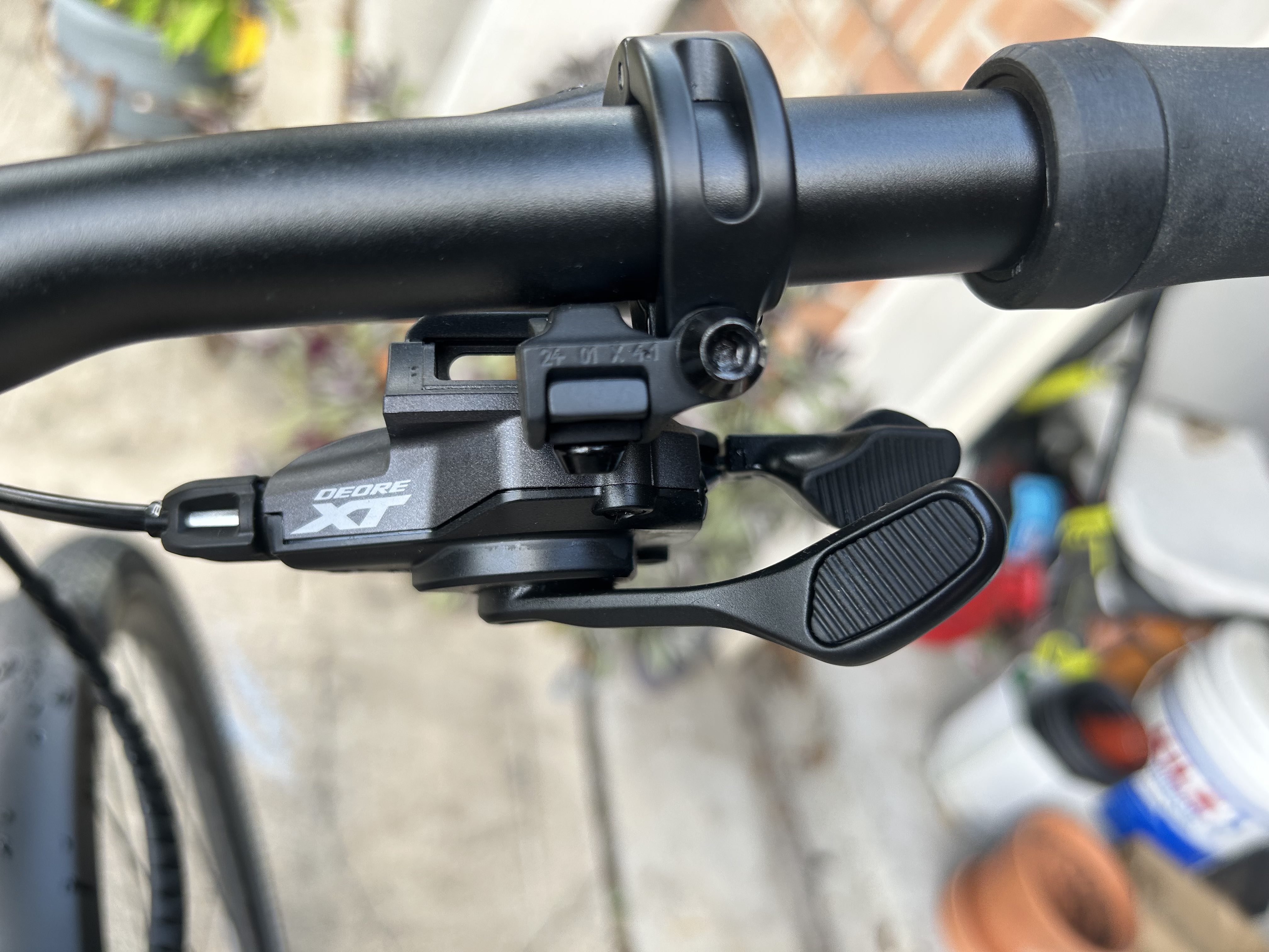 Specialized Vado SL Carbon 6.0 Shimano XT shifter.