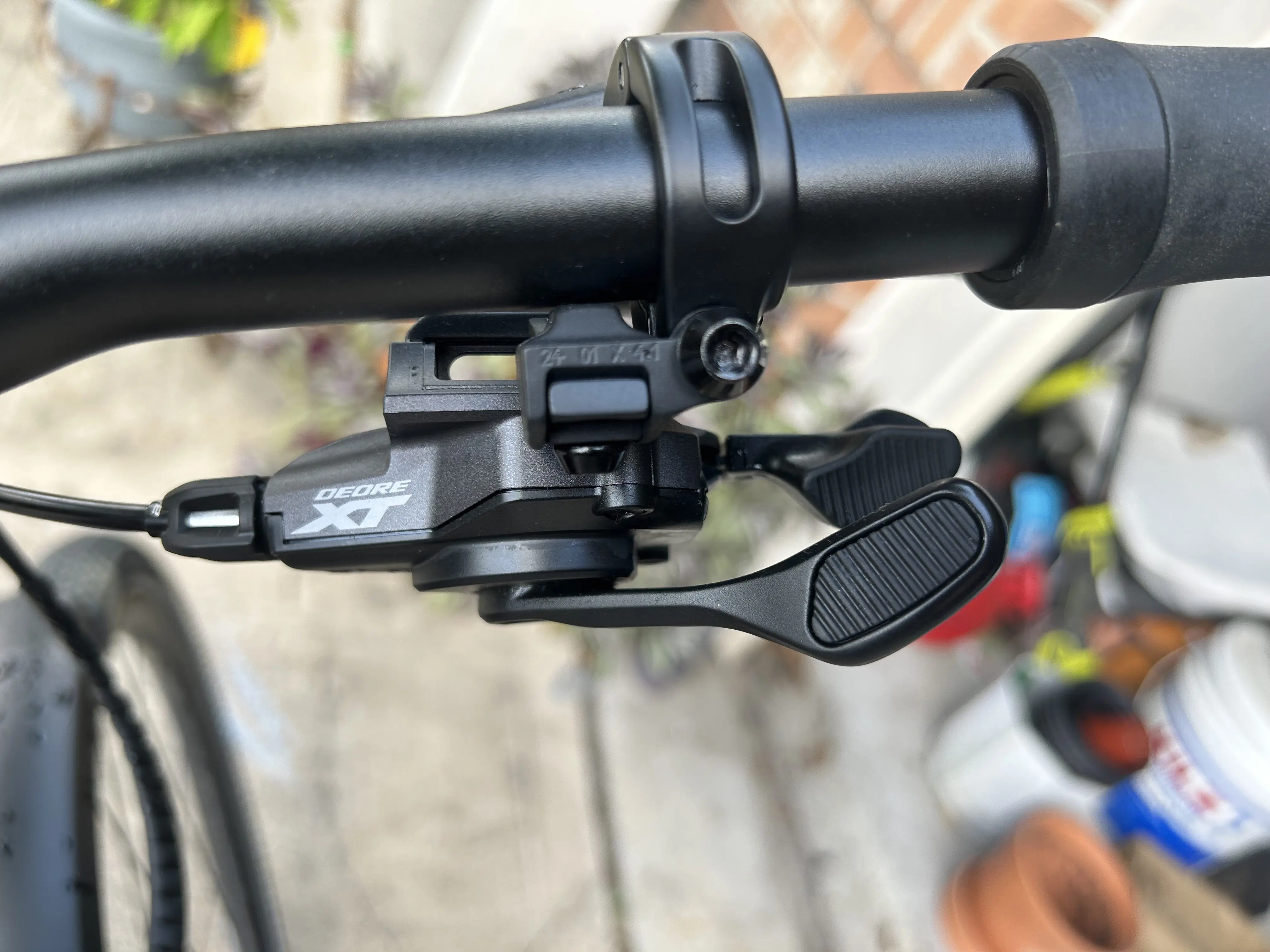 Specialized Vado SL Carbon 6.0 Shimano XT shifter.