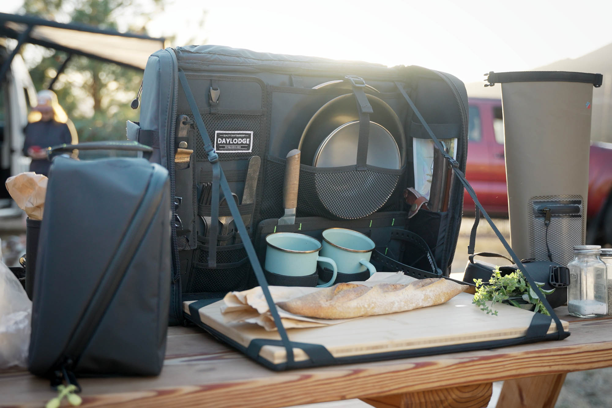 daylodge kitchen workspace backpack