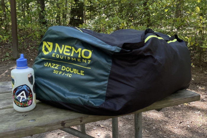 duffel bag for storing the nemo jazz double sleeping bag