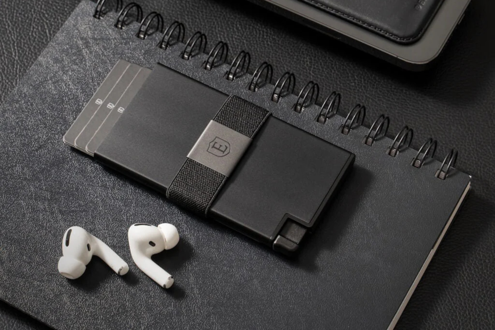 ekster aluminum body wallet