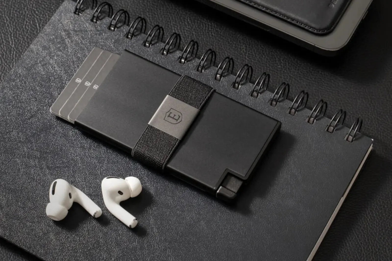 ekster aluminum body wallet