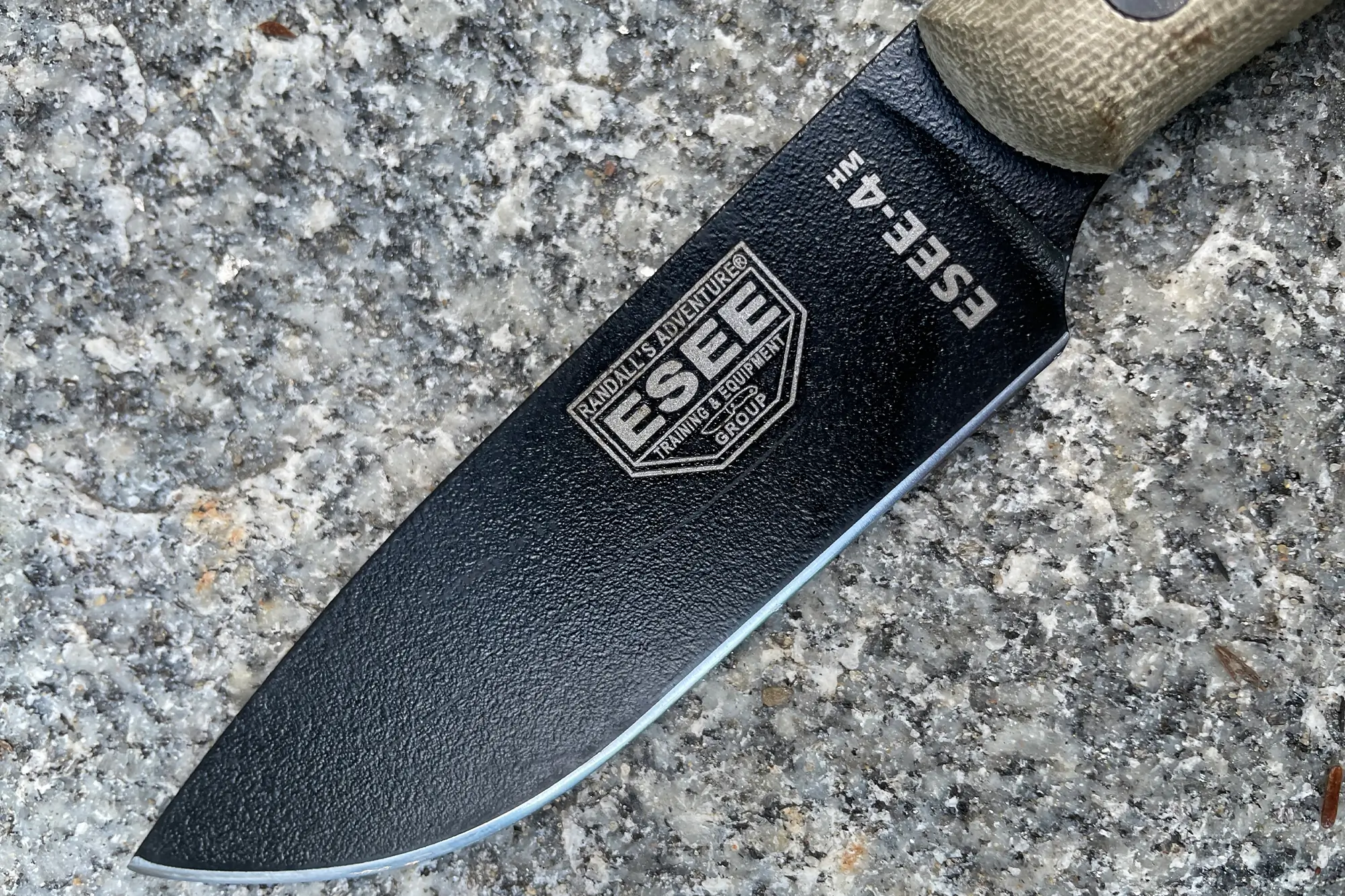 esee 4hm fixed blade edge close up