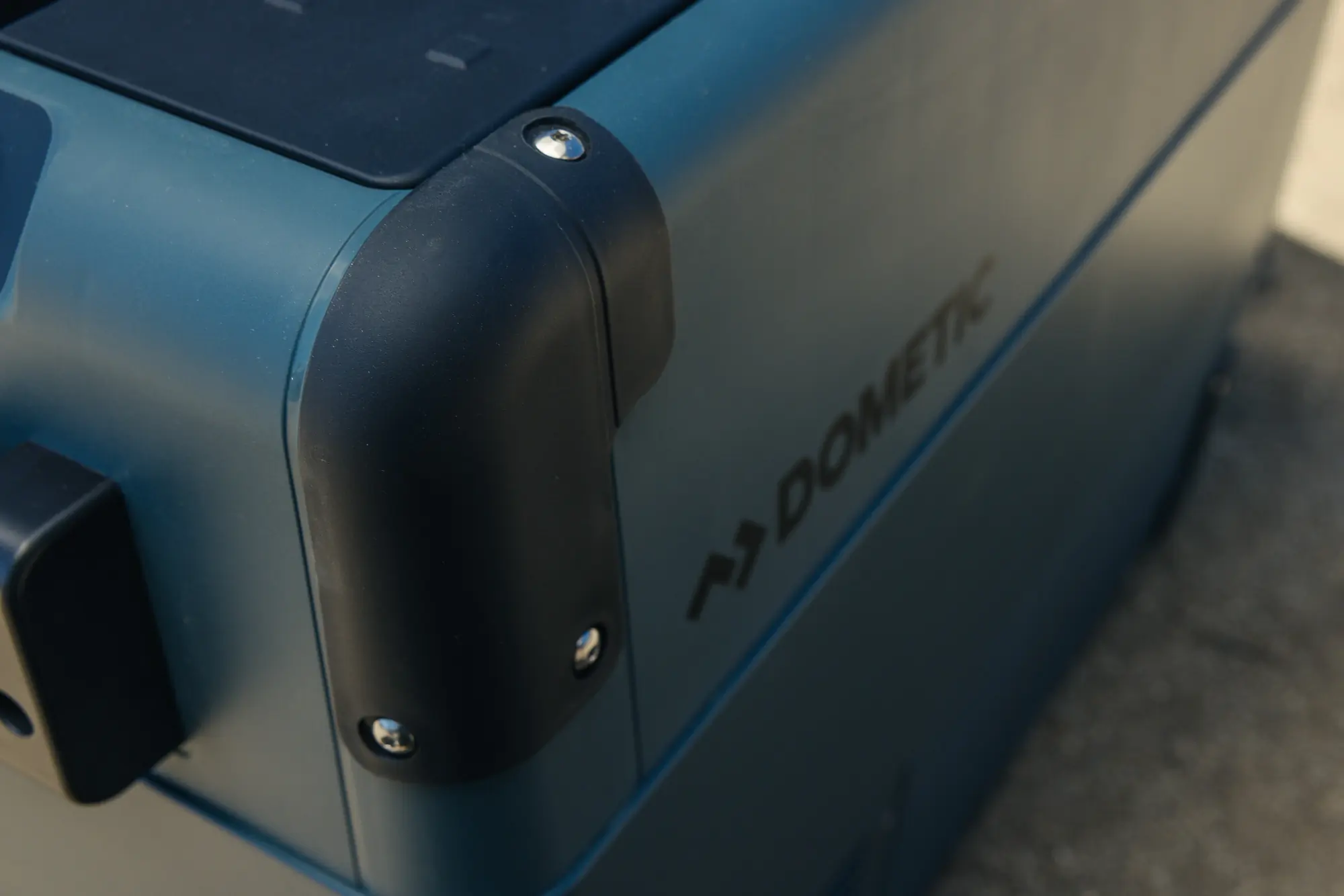 Reinforced exterior corner on a Dometic CFX2 electric cooler