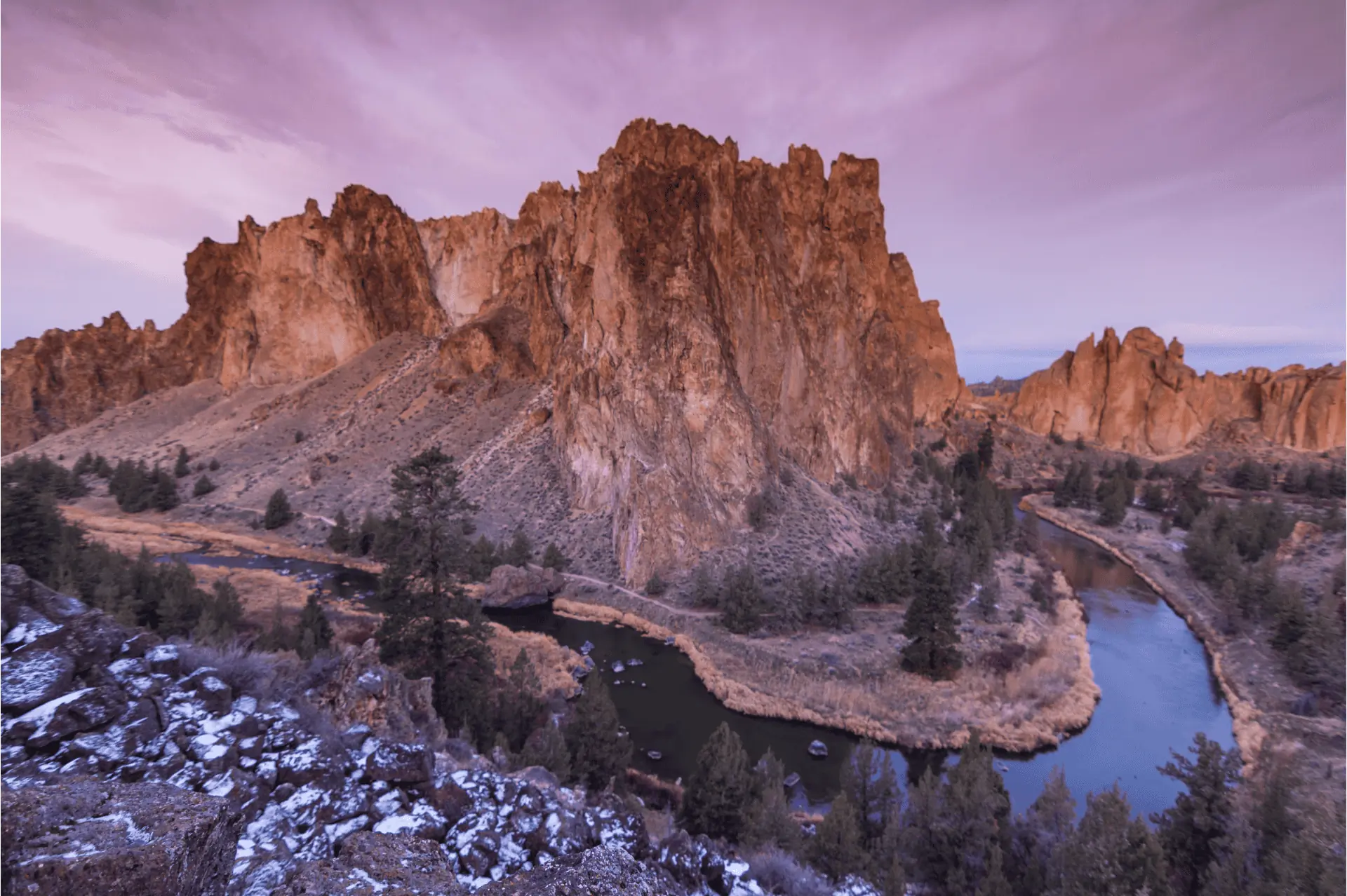 A winter sunset at Smith Rock State Park near Bend, Oregon