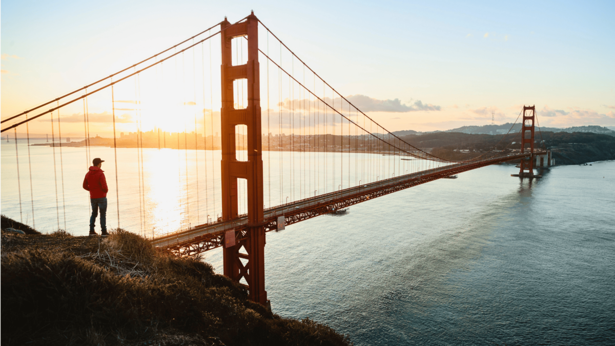 Man overlooking the Golden Gate Bridge