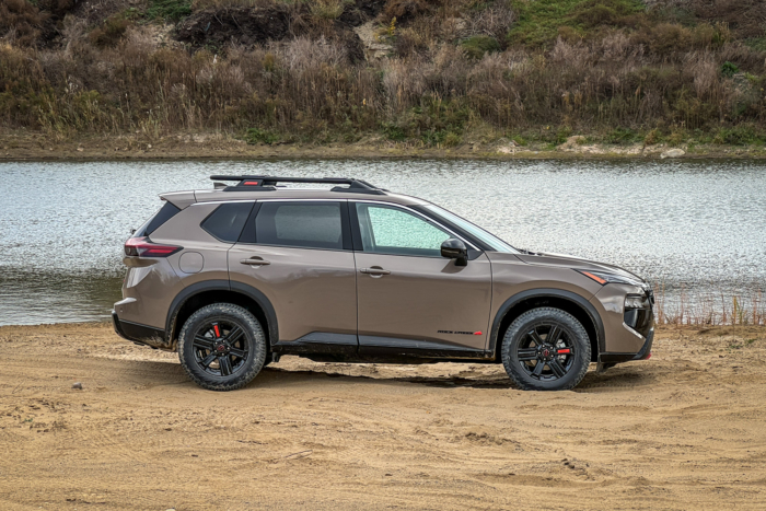 2025 Nissan Rogue Rock Creek