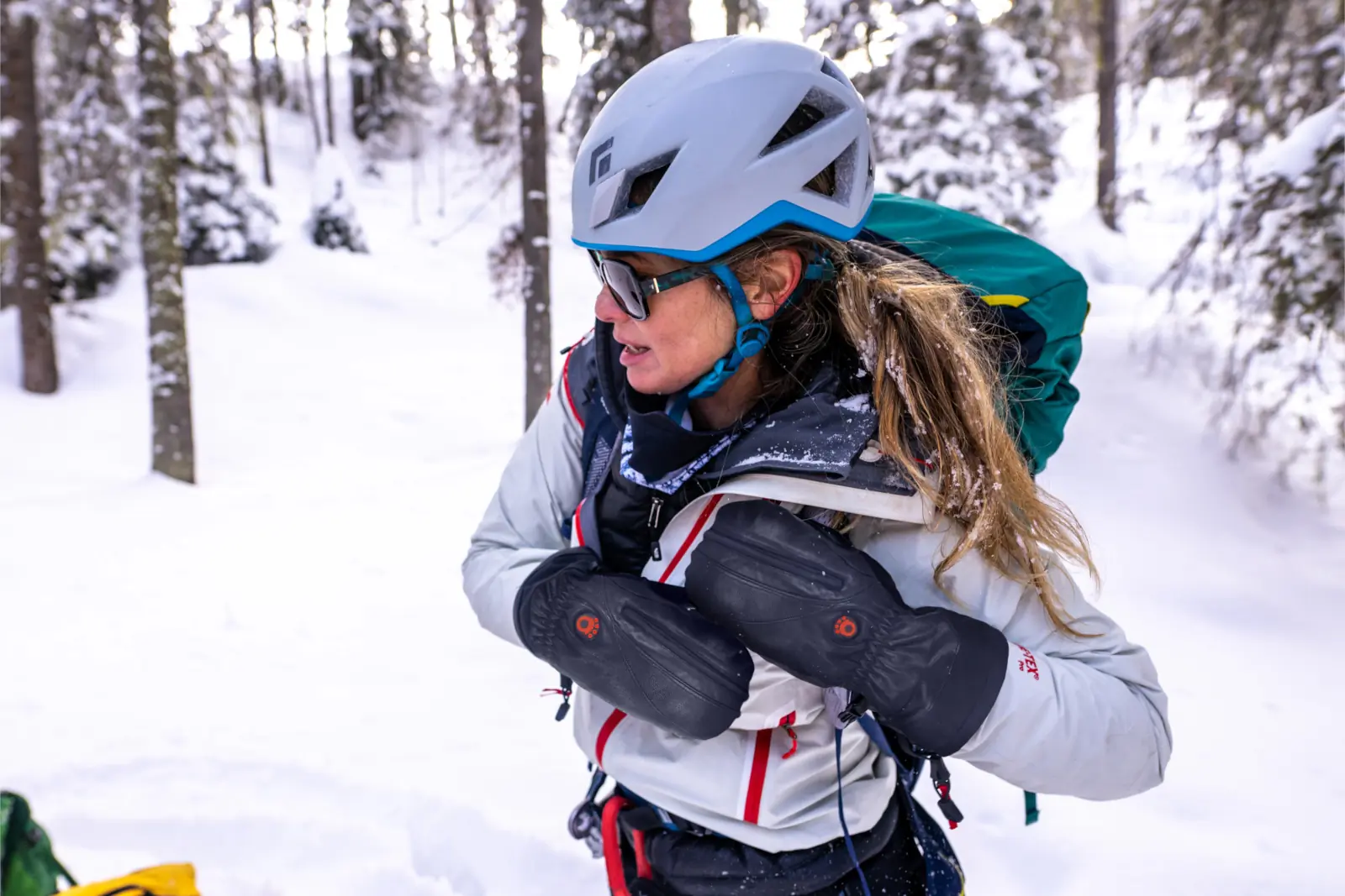 SEIRUS Gear Junkie Giveaway_Hellfire Magnemitt-Lifestyle-2