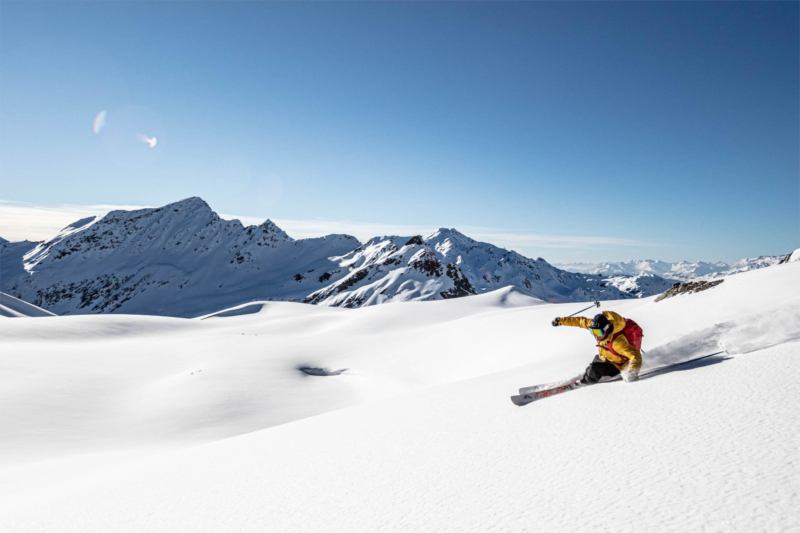 Helly Hansen: 50% off past-season favorites