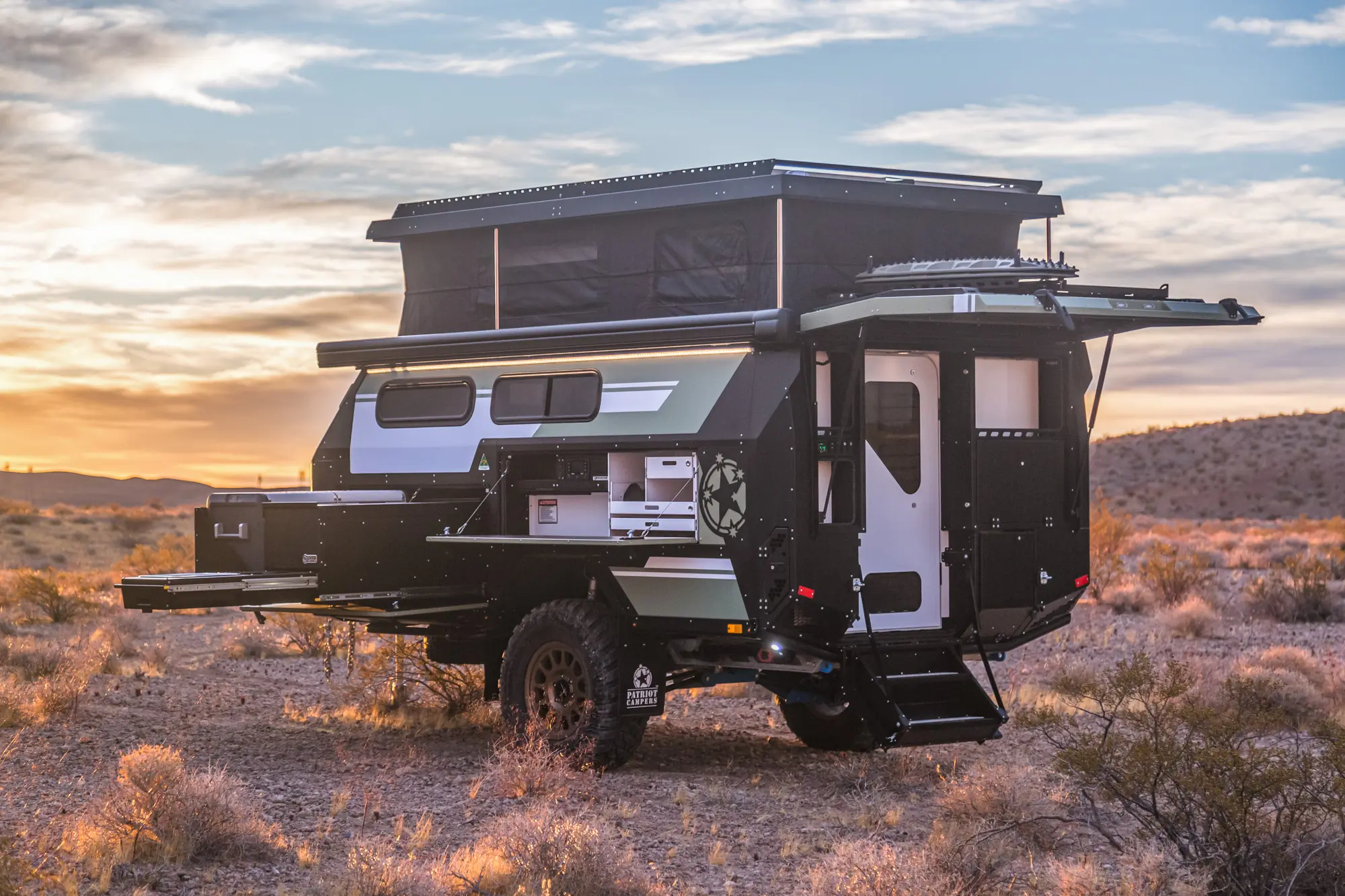 Desert Race-Inspired Off-Road Aussie Camper Trailer Debuts at SEMA