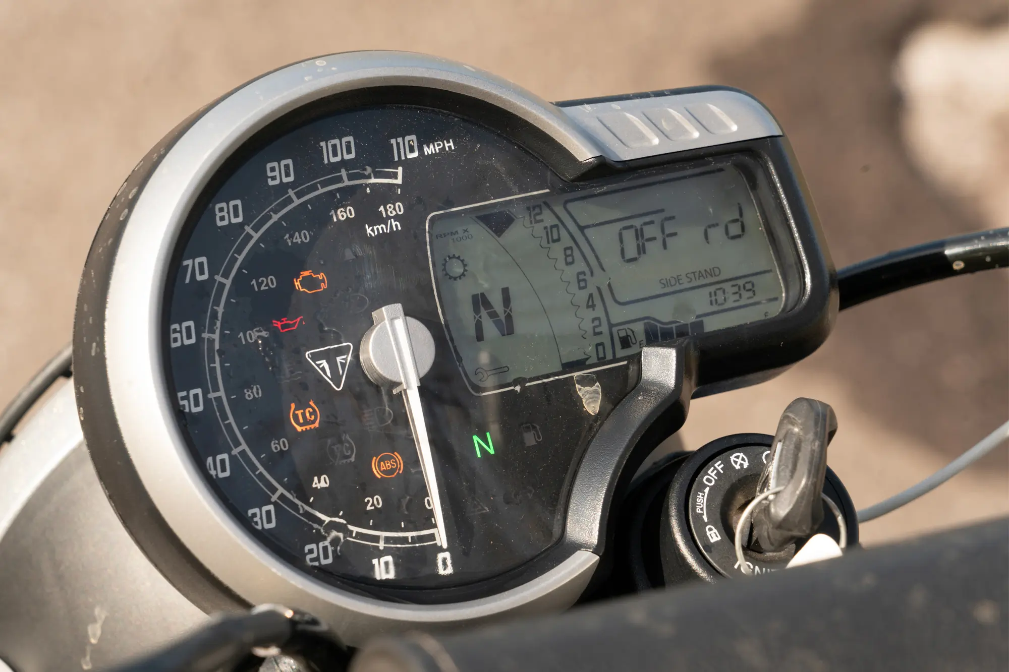 triumph scrambler 400 x off-road mode feature