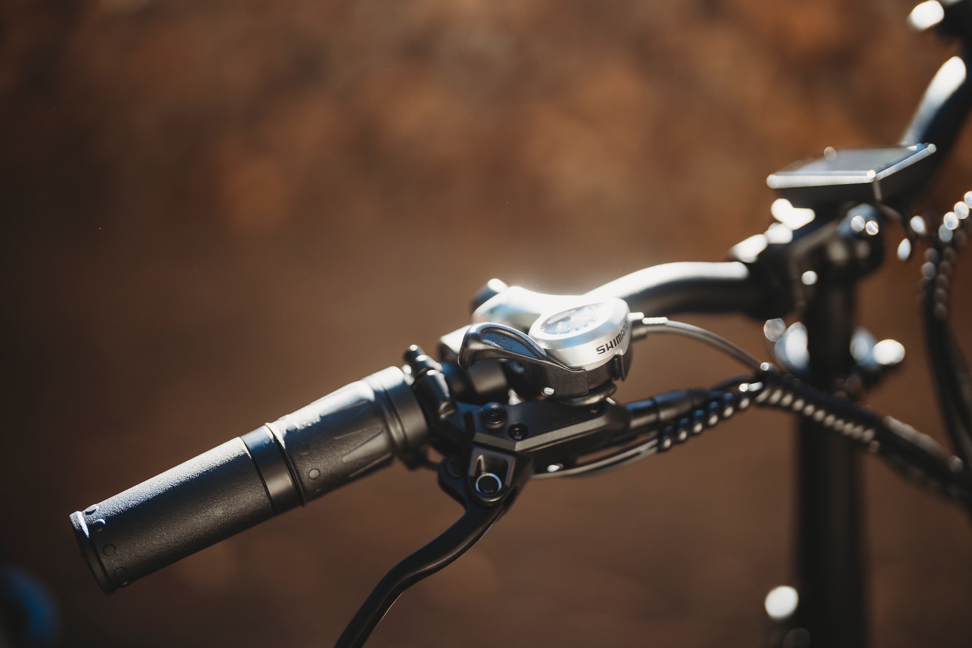 The thumb shifter on the ENGWE LE20 electric cargo bike