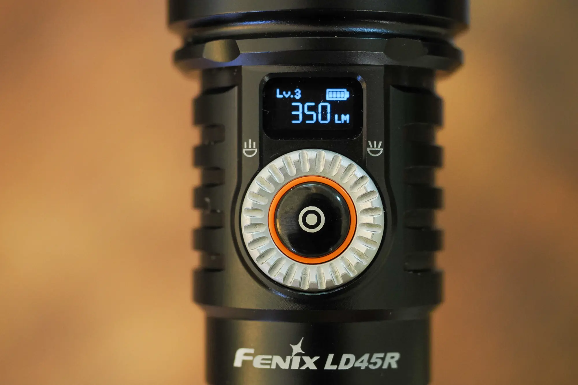 Fenix PD45R button and dial