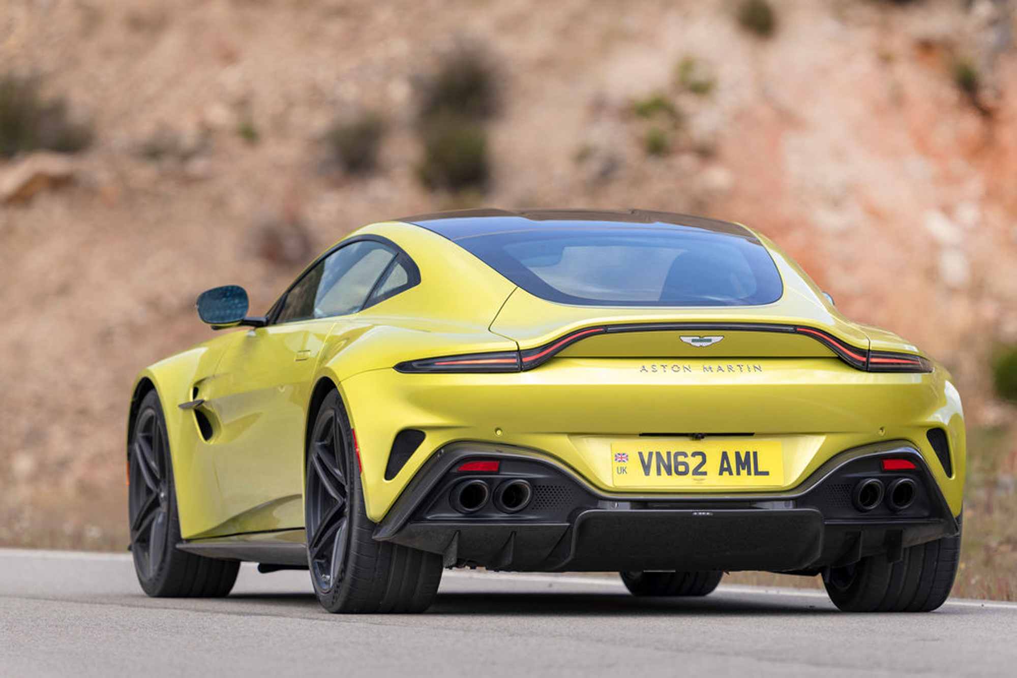 2025 Aston Martin Vantage
