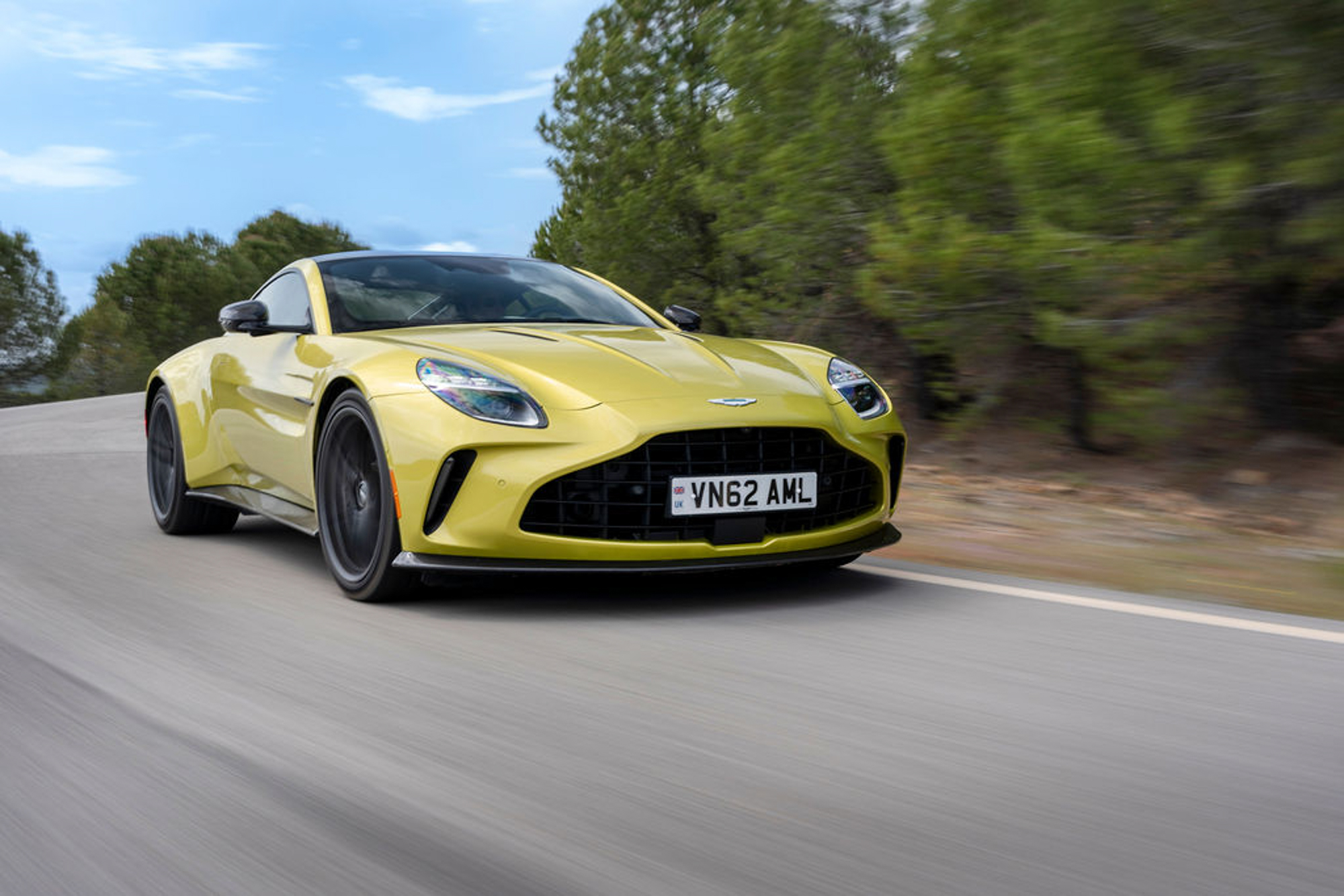 2025 Aston Martin Vantage