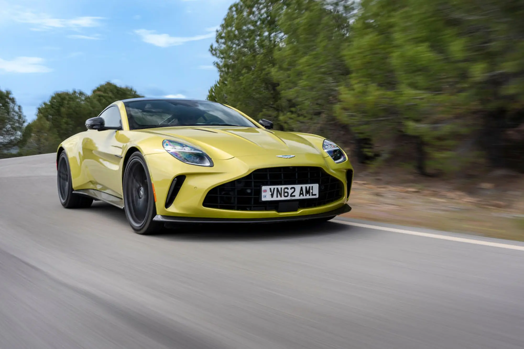 2025 Aston Martin Vantage